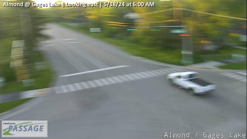 Traffic Cam Almond at Gages Lake - E