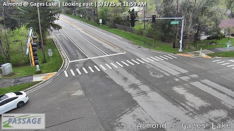 Traffic Cam Almond at Gages Lake - E