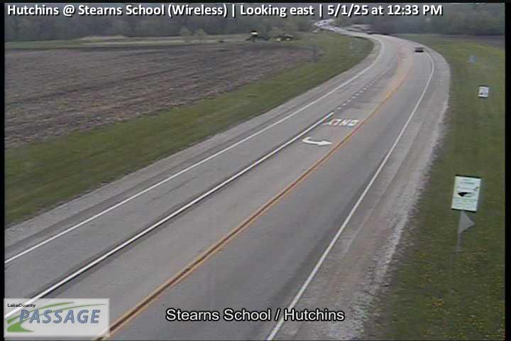 Traffic Cam Hutchins at Stearns School (Wireless)