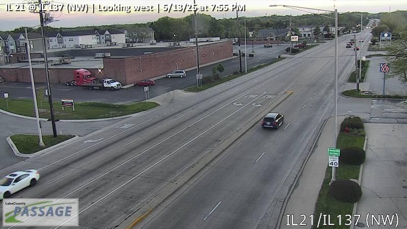 Traffic Cam IL 21 at IL 137 (NW)