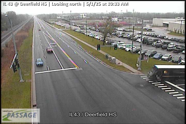 Traffic Cam IL 43 at Deerfield HS