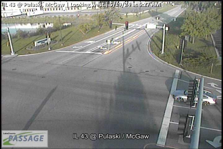 Traffic Cam IL 43 at Pulaski, McGaw