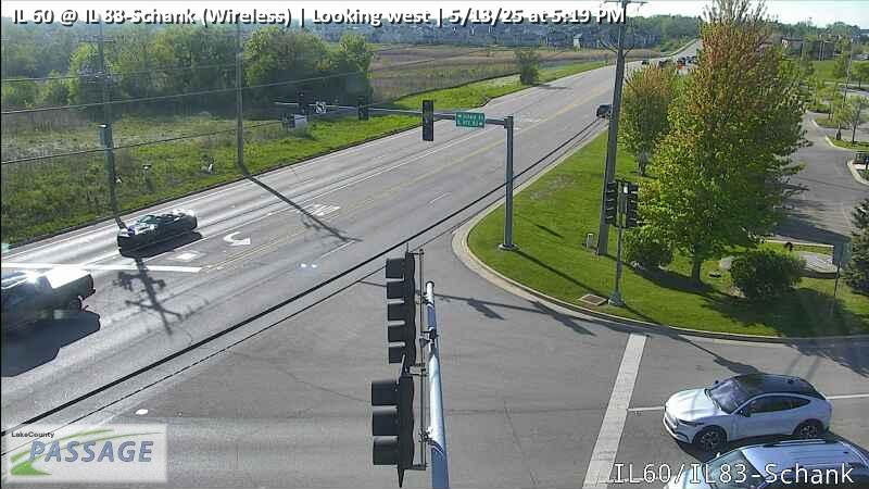 Traffic Cam IL 60 at IL 83-Schank (Wireless)