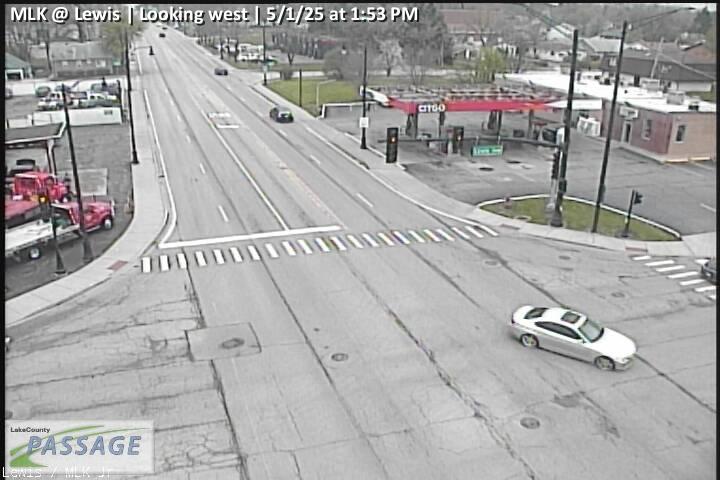 Traffic Cam MLK at Lewis - W