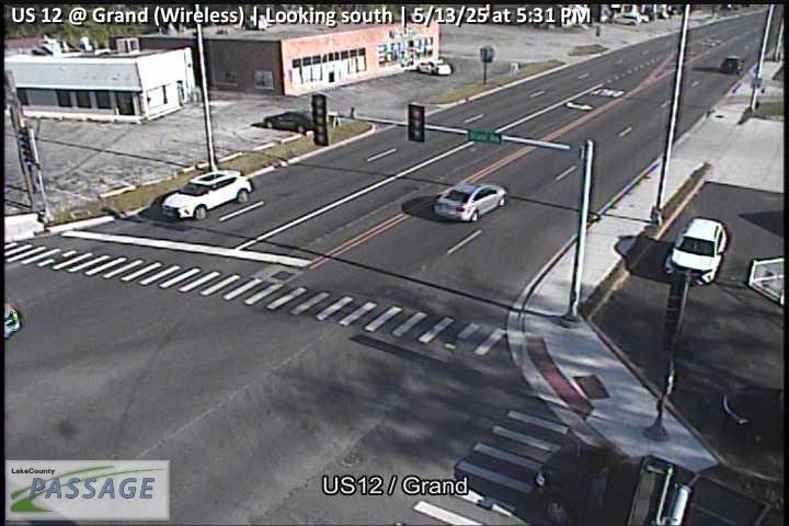 Traffic Cam US 12 at Grand (Wireless)