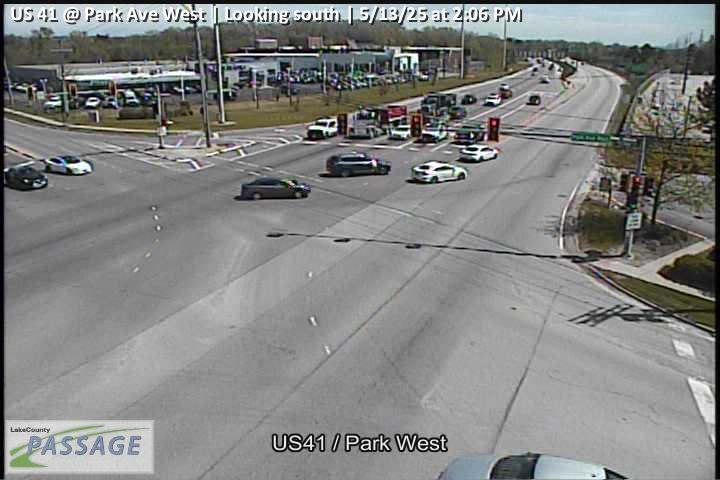 Traffic Cam US 41 at Park Ave West