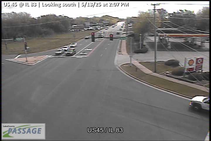 Traffic Cam US 45 at IL 83